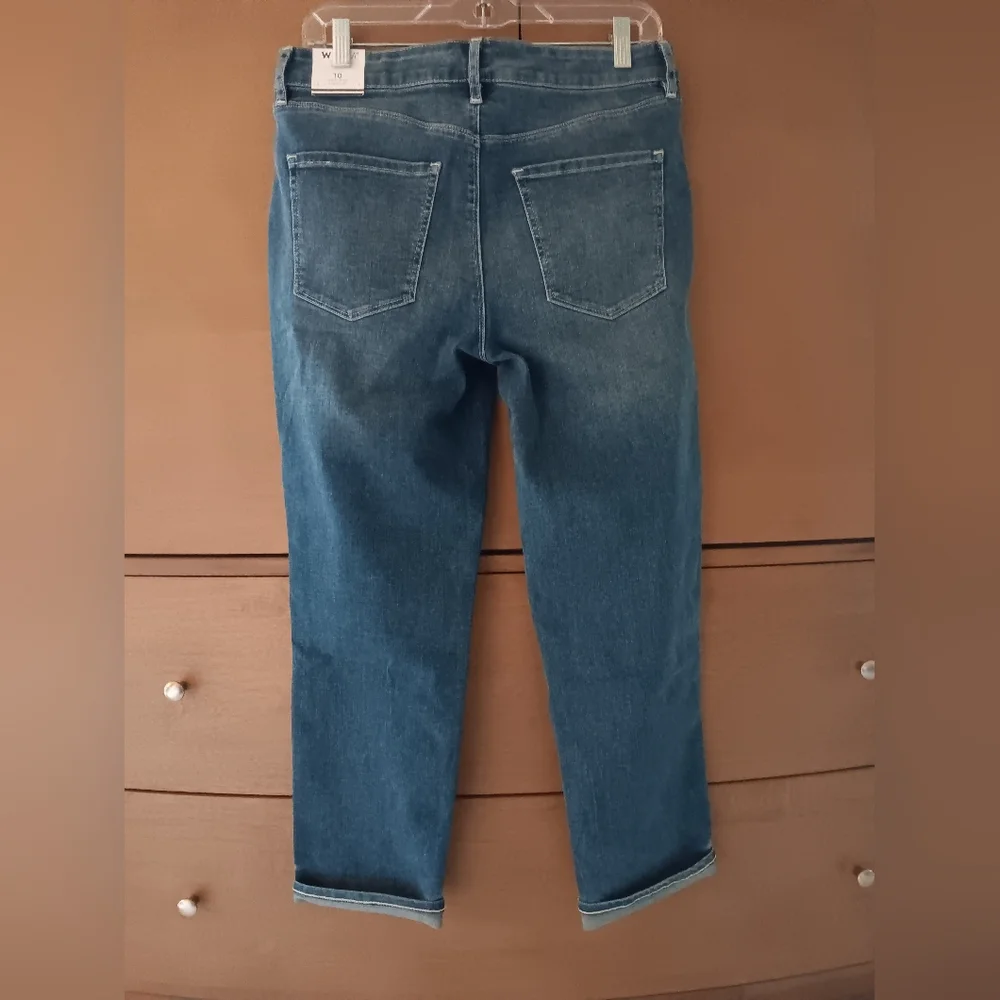 NWT White House Black Market High Rise Straight Crop Jeans, Size 10, Medium Blu - Picture 2 of 8